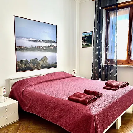 Pompeia Apt Apartamento Alba (Piedmont)